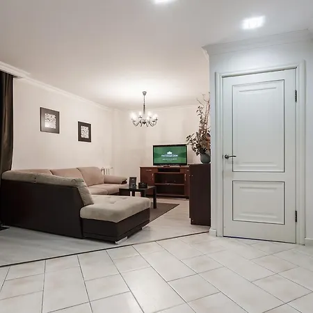 Apartment Gostiny Dom Nezavisimosti *