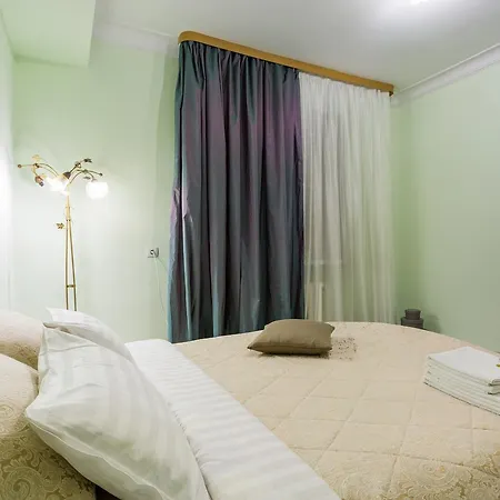 Gostiny Dom Nezavisimosti Apartment *